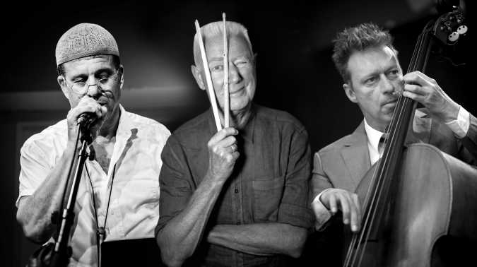 Omri Ziegele, Ernst Glerum & Han Bennink